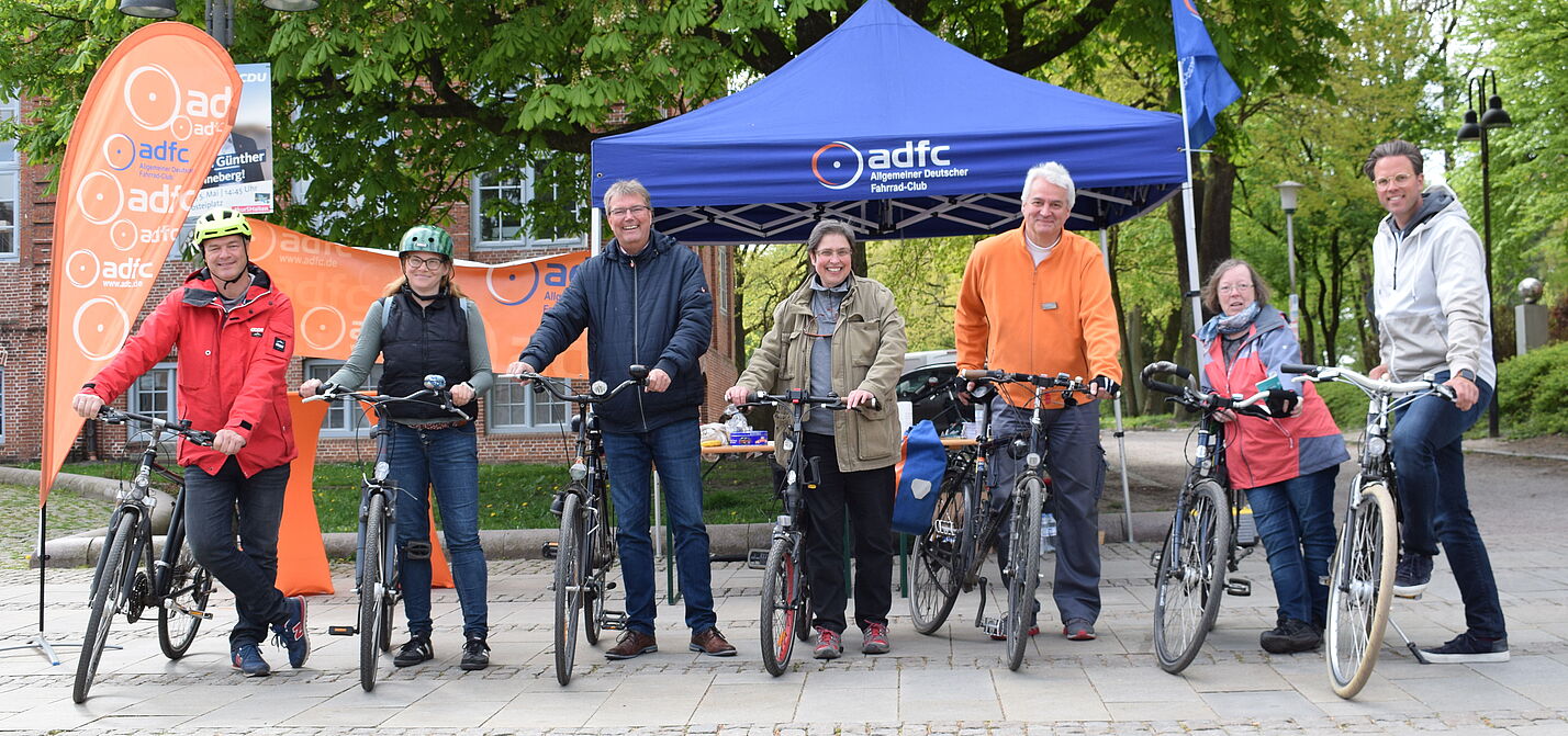 Kandidatinnen zur Landtagswahl bei ADFC-Tour Kandidatinnen zur Landtagswahl bei ADFC-Tour